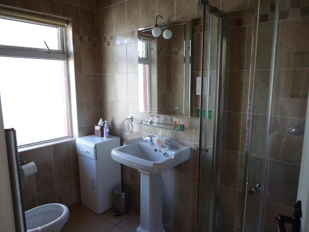 Atlantic View Bed & Breakfast Клифдън Стая снимка