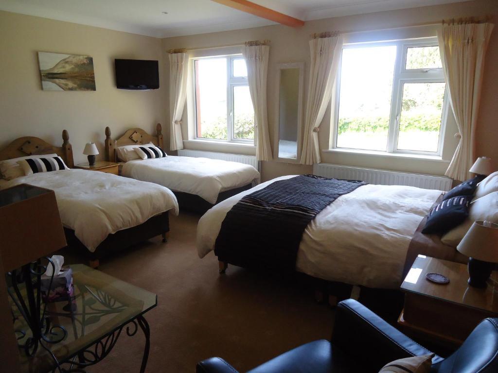 Atlantic View Bed & Breakfast Клифдън Стая снимка