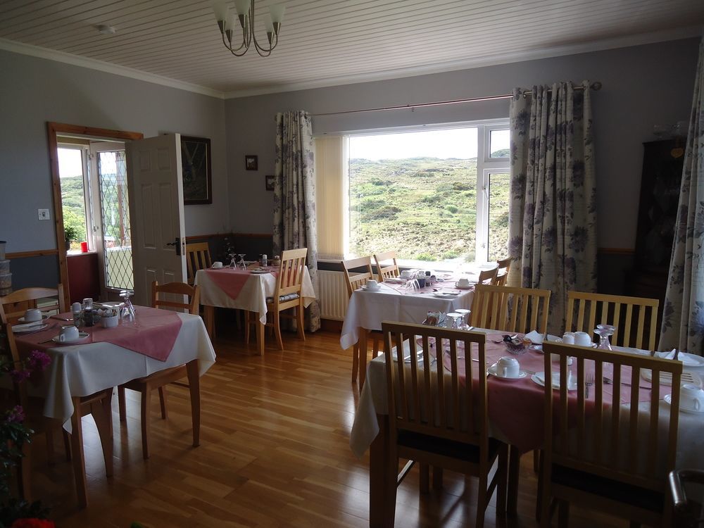 Atlantic View Bed & Breakfast Клифдън Екстериор снимка